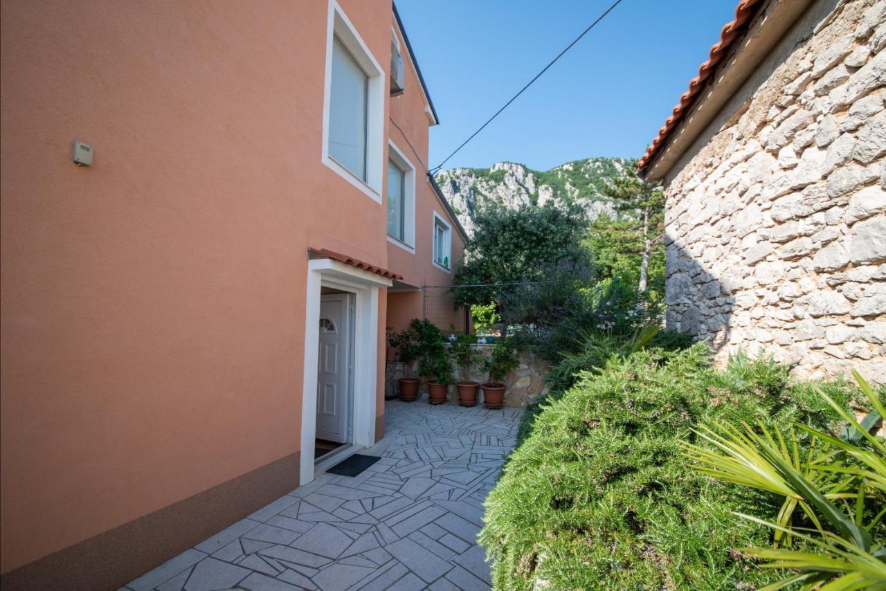 Apartman Sous Les Rochers Grižane Exterior foto